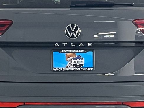 Used 2023 Volkswagen Atlas Cross Sport SEL R-Line image 35