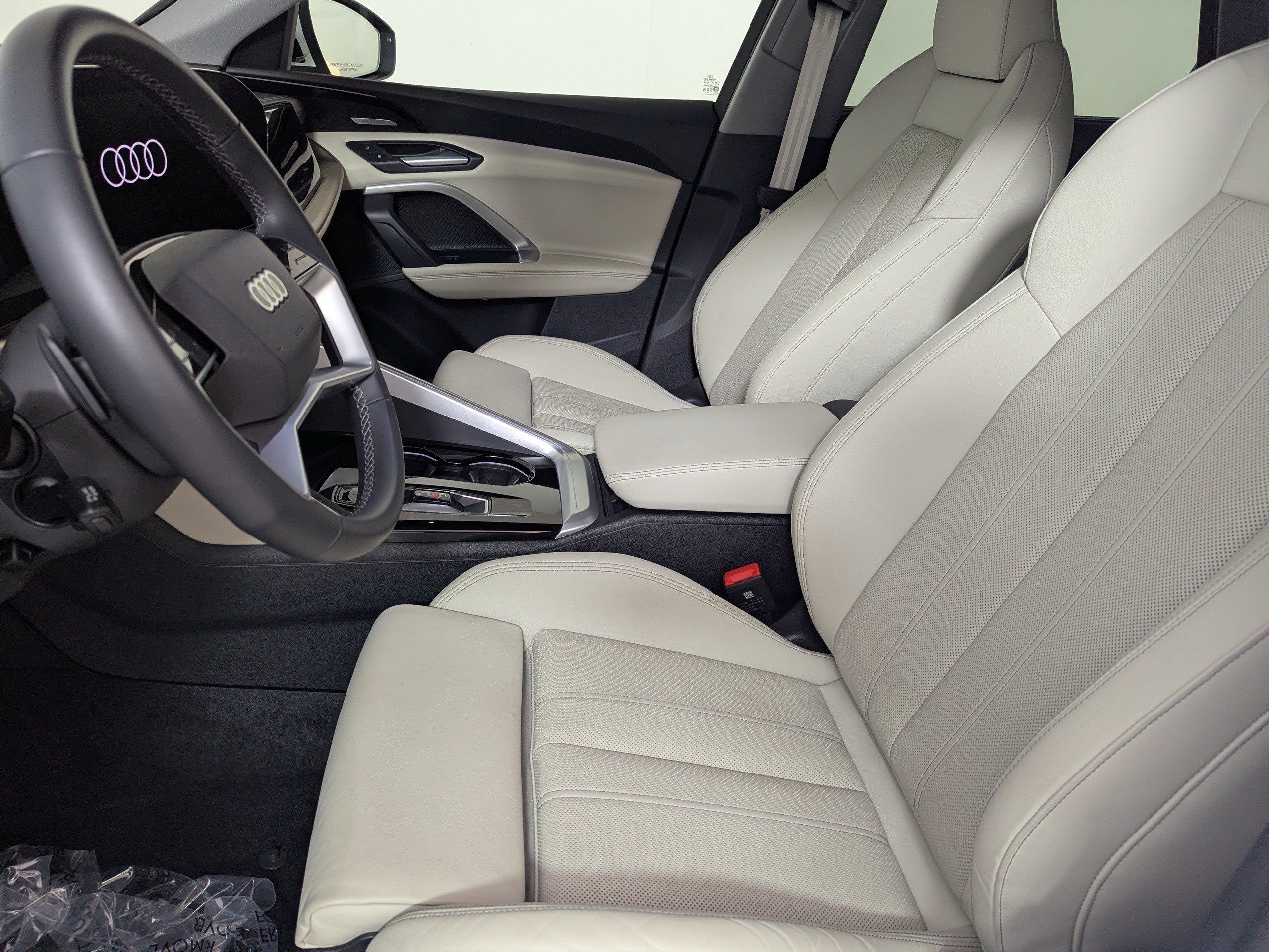 Certified 2025 Audi Q5 Premium w/ Premium Plus AWD/4WD image 15