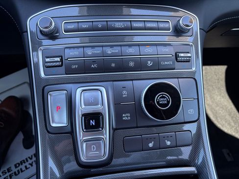 Used 2021 Hyundai Santa Fe SEL w/ Convenience + Premium Package image 12