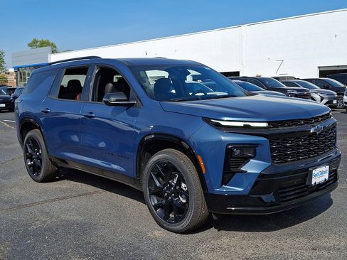 New 2026 Chevrolet Traverse RS FWD image 1