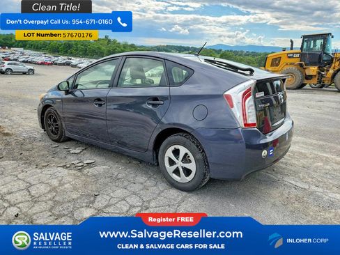 Used 2013 Toyota Prius Two FWD image 3
