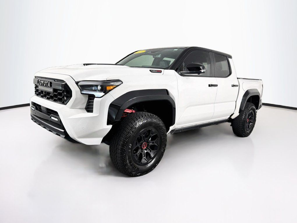 Used 2026 Toyota Tacoma TRD Pro AWD/4WD image 3