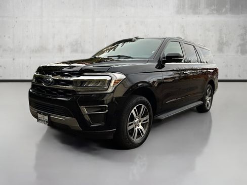 Used 2024 Ford Expedition Max Limited image 3