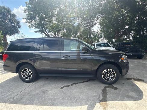 Used 2024 Ford Expedition Max XLT AWD/4WD image 6