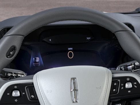 New 2026 Lincoln Aviator AWD image 13