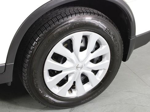 Certified 2019 Nissan Rogue S FWD image 13