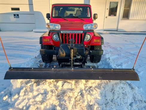 Used 2006 Jeep Wrangler X w/ Premium Audio Group image 18