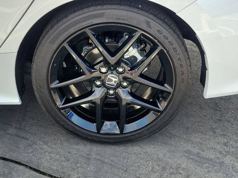 Certified 2025 Honda Civic Sport image 6