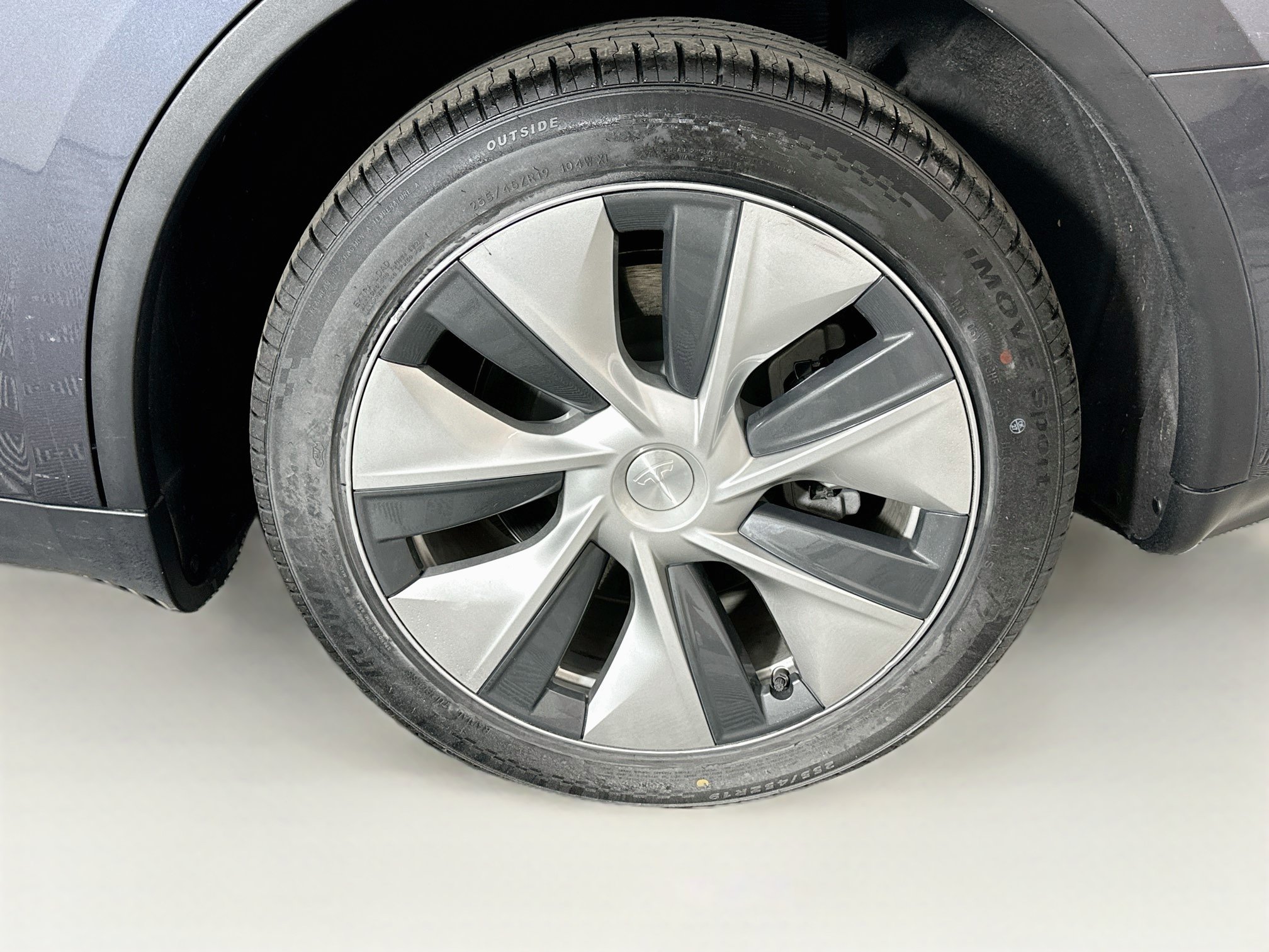 Used 2022 Tesla Model Y Long Range AWD/4WD image 11