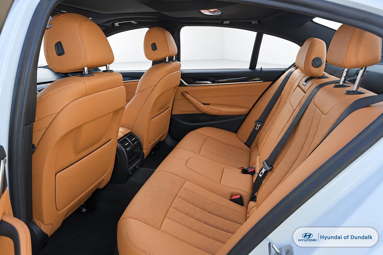 Used 2021 BMW 530i xDrive AWD/4WD image 9