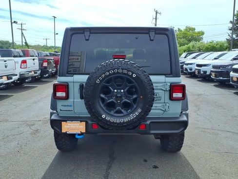 Used 2023 Jeep Wrangler Unlimited w/ Cold Weather Group AWD/4WD image 6