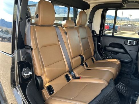 Used 2022 Jeep Gladiator Rubicon w/ LED Lighting Group image 20