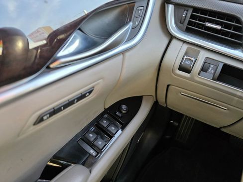 Used 2016 Cadillac XTS Luxury image 20