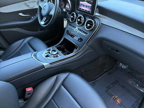 Used 2019 Mercedes-Benz GLC 350e 4MATIC image 20