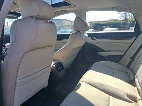 Used 2018 Honda Accord EX image 13