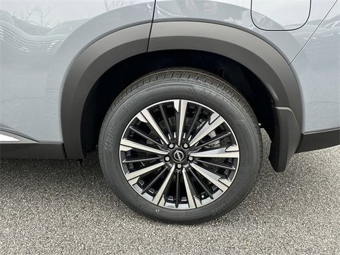 New 2026 Nissan Pathfinder Platinum image 15