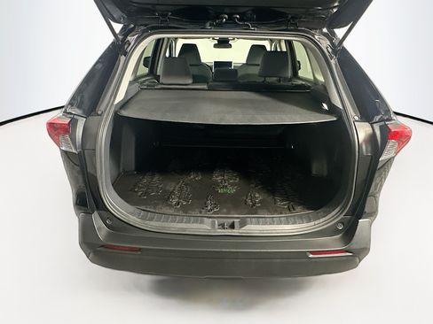 Used 2024 Toyota RAV4 AWD Hybrid image 30