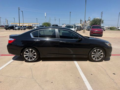 Used 2015 Honda Accord Sport image 4
