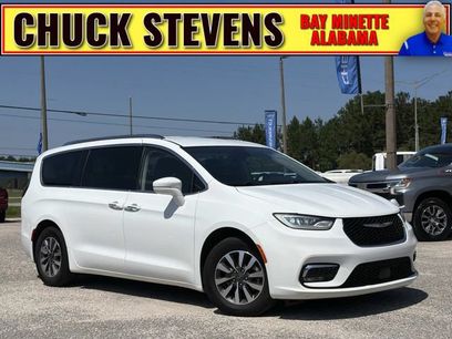 Used 2021 Chrysler Pacifica Touring-L