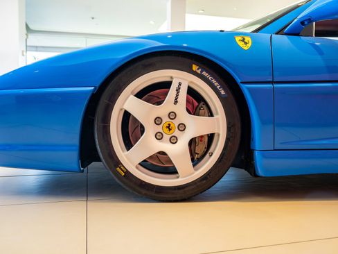 Used 1998 Ferrari F355 Berlinetta RWD image 3