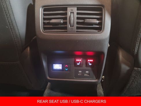 Used 2023 Nissan Rogue Platinum w/ Platinum Premium Package image 9