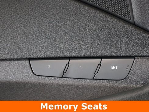 Used 2023 Audi e-tron Premium Plus w/ Premium Plus Package image 10
