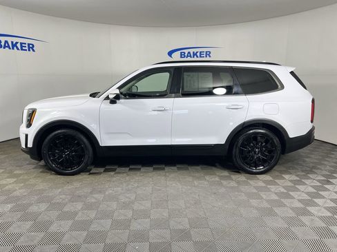 Used 2022 Kia Telluride EX w/ EX Premium Package image 6
