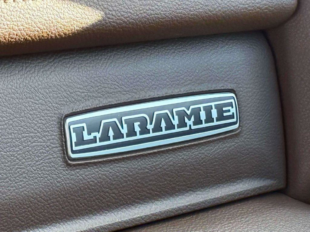 Used 2019 RAM 1500 Laramie AWD/4WD image 31