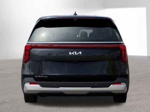 New 2026 Kia Carnival image 16