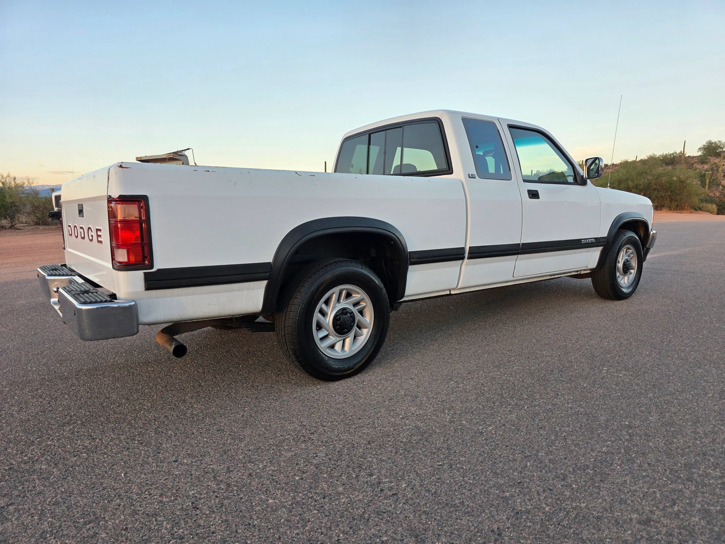 Used 1993 Dodge Dakota 2WD Club Cab image 6