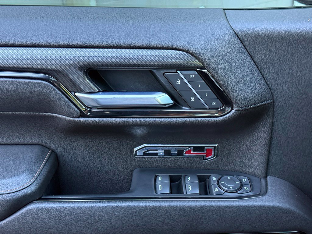 Used 2022 GMC Sierra 1500 AT4 w/ AT4 Premium Package AWD/4WD image 22