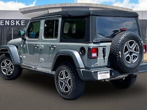 Used 2018 Jeep Wrangler Unlimited Sport S AWD/4WD image 12