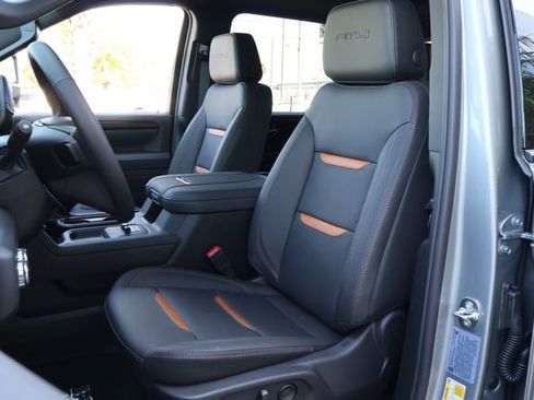New 2026 GMC Sierra 2500 AT4 w/ AT4 Premium Plus Package AWD/4WD image 15