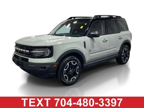 Used 2022 Ford Bronco Sport Outer Banks w/ Tech Package AWD/4WD image 1