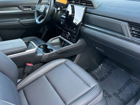 Used 2026 GMC Terrain Elevation w/ Elevation Premium Package FWD image 20