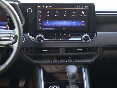 Used 2023 Chevrolet Colorado Trail Boss image 14