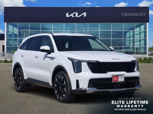 Used 2025 Kia Sorento EX FWD image 3