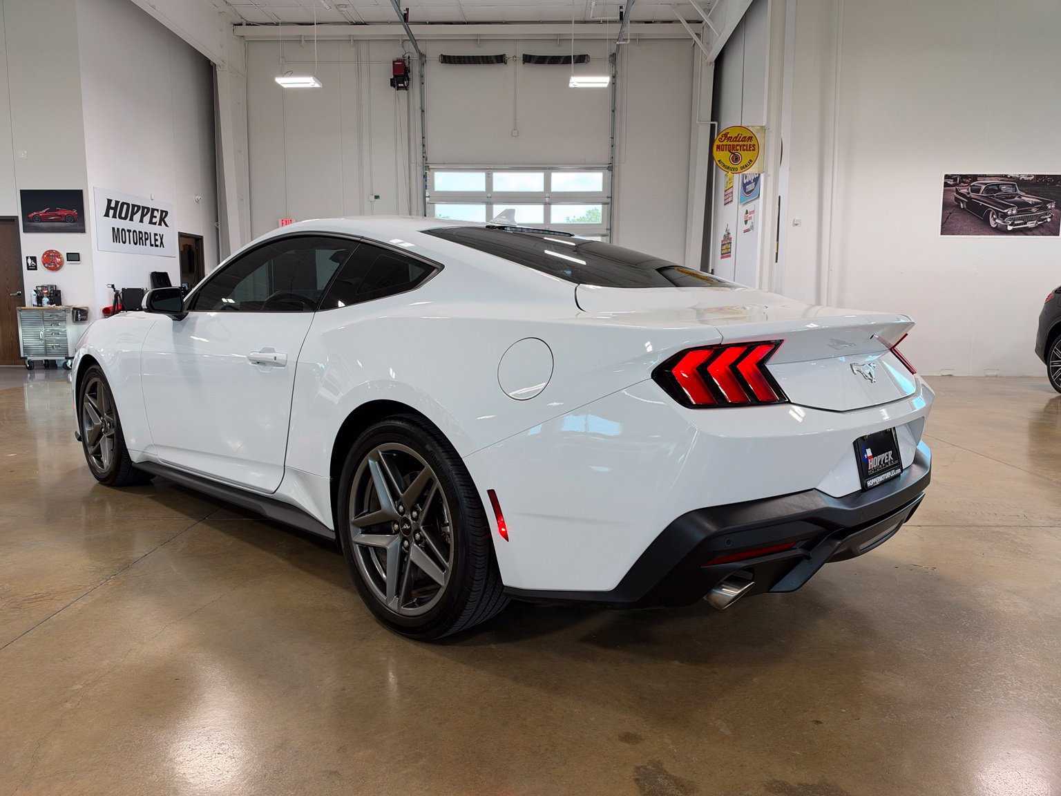 Used 2024 Ford Mustang Coupe RWD image 4