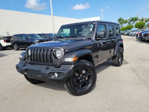 Used 2022 Jeep Wrangler Unlimited Sport AWD/4WD image 33