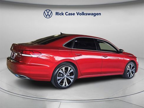 Used 2022 Volkswagen Passat 2.0T SE image 7