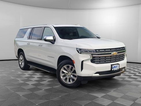 Used 2024 Chevrolet Suburban Premier AWD/4WD image 5