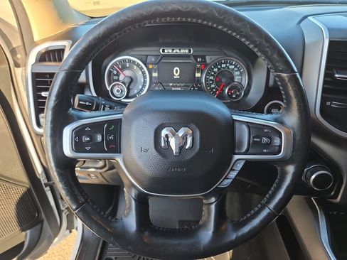 Used 2019 RAM 1500 Big Horn RWD image 21
