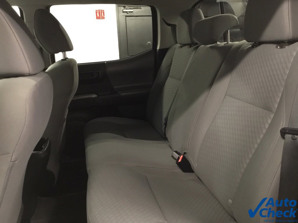 Used 2021 Toyota Tacoma SR5 AWD/4WD image 35