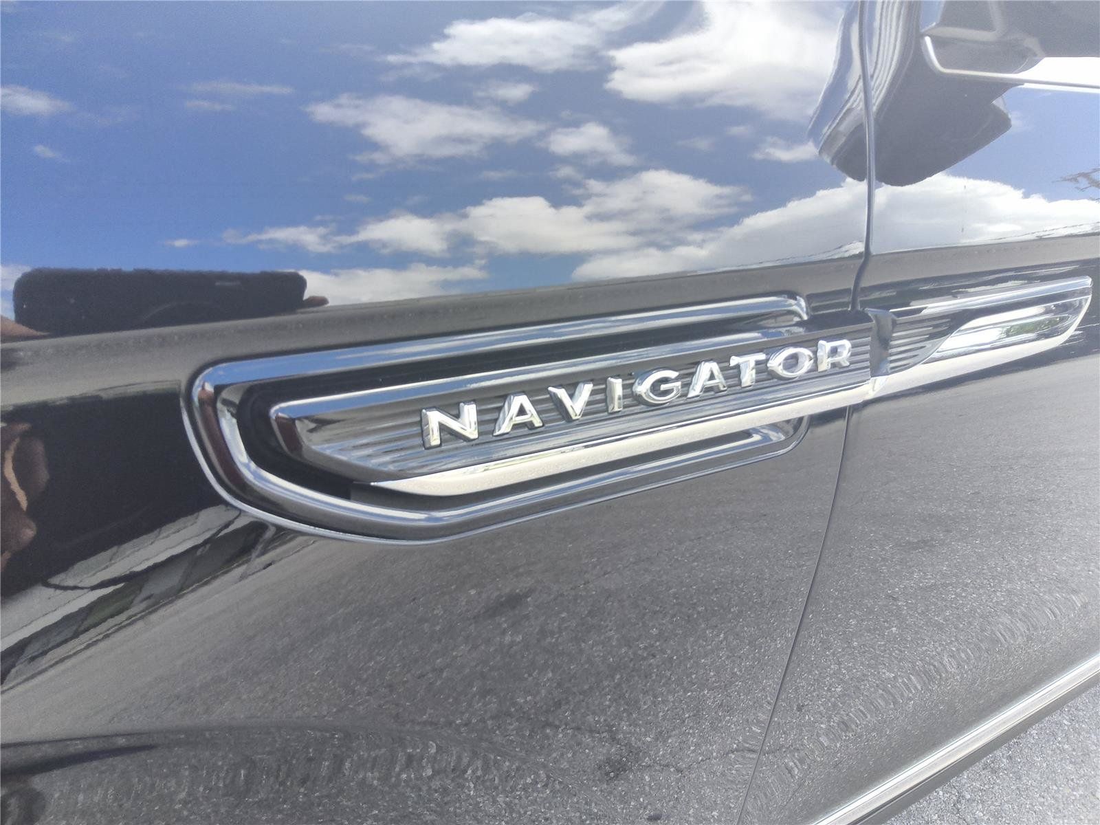 Certified 2024 Lincoln Navigator L Black Label AWD/4WD image 10