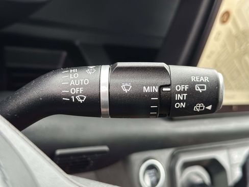 Used 2023 Land Rover Defender 110 X image 17