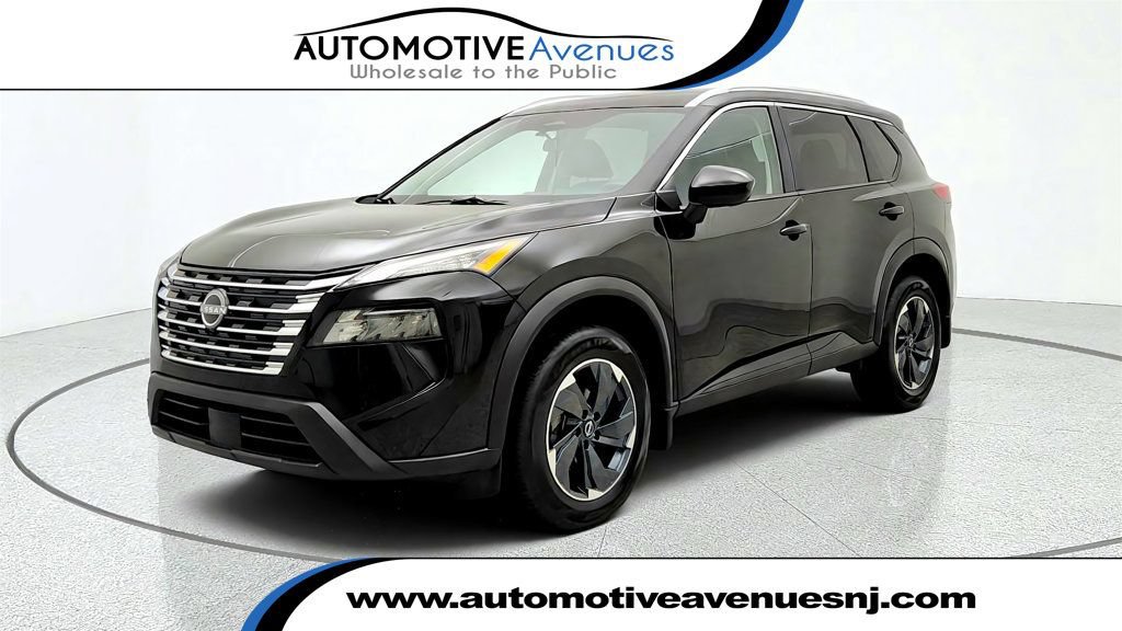 Used 2026 Nissan Rogue SV w/ SV Premium Package AWD/4WD image 1
