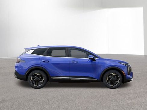 New 2026 Kia Sportage EX image 7