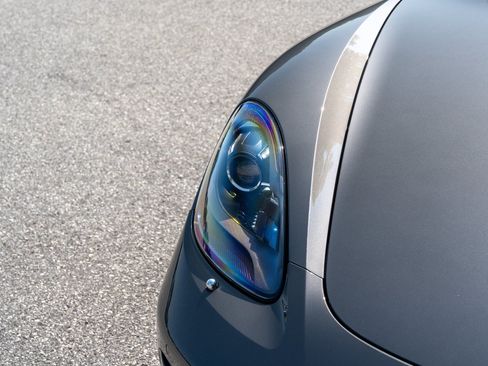 Used 2018 Porsche 718 Cayman S RWD image 20
