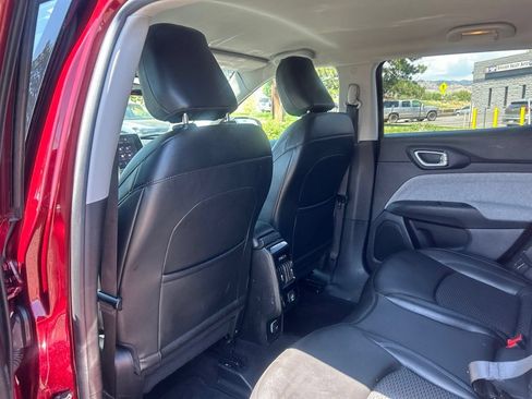 Used 2022 Jeep Compass Latitude AWD/4WD image 18