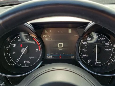 Used 2022 Alfa Romeo Giulia Veloce image 28